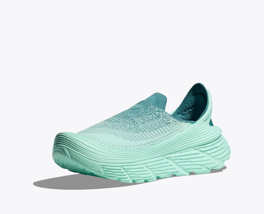 HOKA リストア TC RESTORE TC ラクすぎると話題のHOKA「RESTORE TC」を実際に履いてみたところ